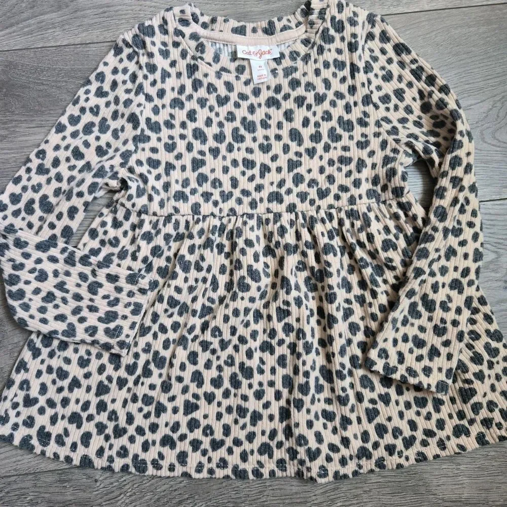 Cat & Jack Girls Ribbed Knit Peplum Shirt Leggings Set Beige Leopard Heart 4T 5T